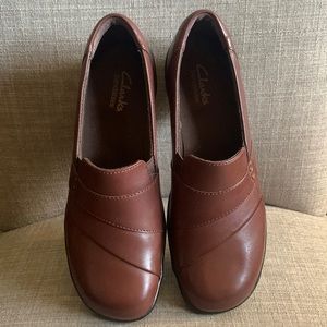 CLARKS May Marigold (Brown) size 6